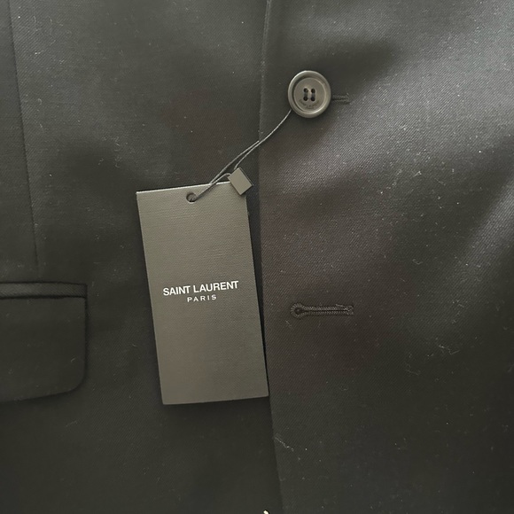 Black blazer never worn - Picture 2 of 5